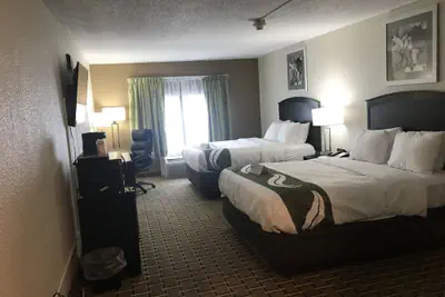 Photo 5 - Quality Inn Vincennes