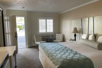 Photo 5 - Baechtel Creek Inn
