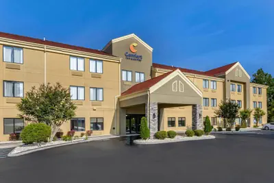 Photo 2 - Comfort Inn & Suites Troutville-Roanoke North
