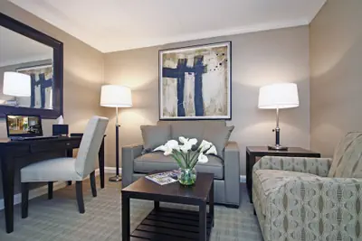 Photo 4 - Ethan Allen Hotel