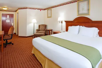 Photo 3 - Holiday Inn Express Hillsville by IHG