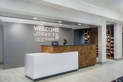 Photo 4 - Hampton Inn & Suites Birmingham-Pelham (I-65)