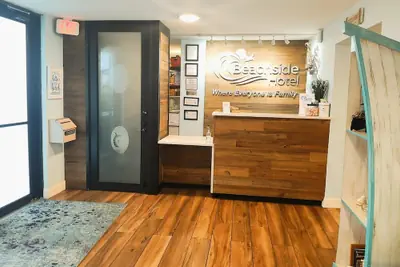 Photo 4 - Beachside Hotel