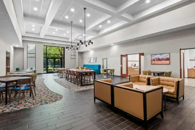 Photo 3 - Hampton Inn & Suites East Lansing/Okemos