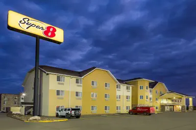Photo 2 - Super 8 by Wyndham Altoona