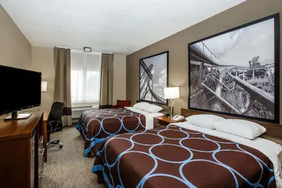 Photo 4 - Super 8 by Wyndham Altoona