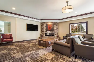 Photo 3 - Red Roof Inn & Suites Omaha - Council Bluffs