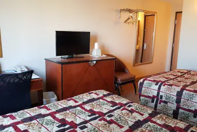 Photo 4 - Knights Inn Grand Forks
