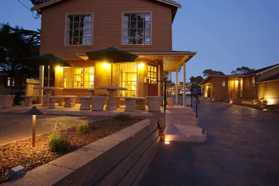 Photo 2 - Sunset Inn