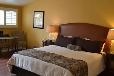 Photo 5 - Sunset Inn
