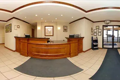 Photo 4 - Holiday Inn Express & Suites Plainview by IHG