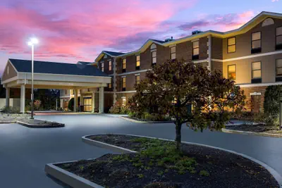 Photo 2 - Hampton Inn & Suites by Hilton Petoskey