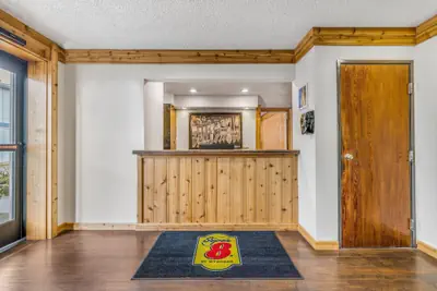 Photo 3 - Super 8 by Wyndham Arcata