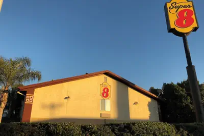 Photo 3 - Super 8 by Wyndham Selma/Fresno Area