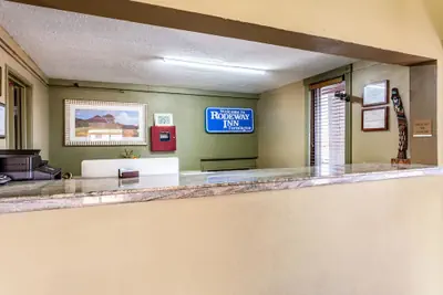 Photo 3 - Rodeway Inn Farmington