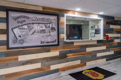 Photo 3 - Super 8 by Wyndham Merrillville