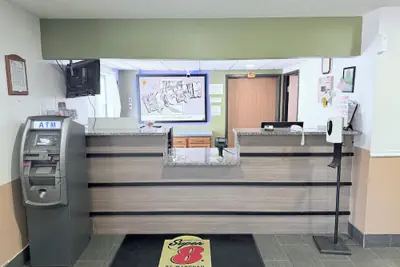 Photo 3 - Super 8 by Wyndham Fond Du Lac