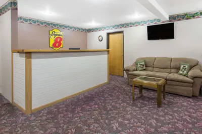 Photo 3 - Super 8 by Wyndham Austin MN