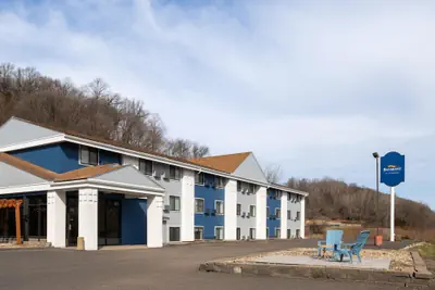 Photo 2 - Baymont by Wyndham Mankato
