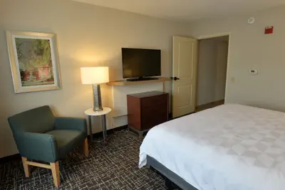 Photo 4 - Holiday Inn Hotel & Suites Minneapolis - Lakeville by IHG