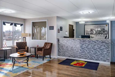 Photo 5 - Super 8 by Wyndham Owatonna
