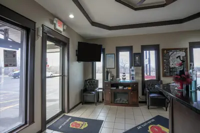 Photo 4 - Super 8 by Wyndham Miles City