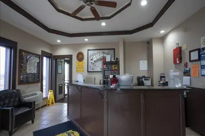 Photo 3 - Super 8 by Wyndham Miles City