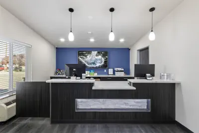 Photo 3 - SureStay Hotel by Best Western Twin Falls