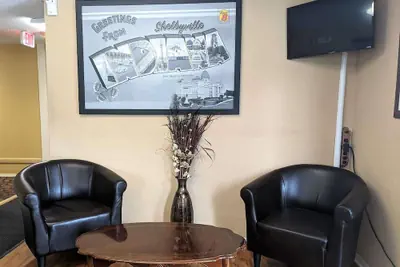 Photo 4 - Super 8 by Wyndham Shelbyville