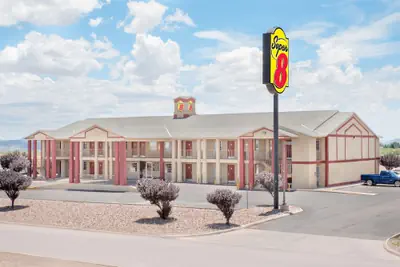 Photo 2 - Super 8 by Wyndham Van Horn