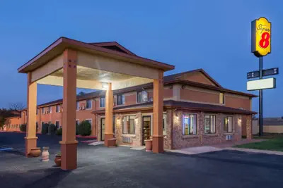 Photo 2 - Super 8 by Wyndham Tucumcari