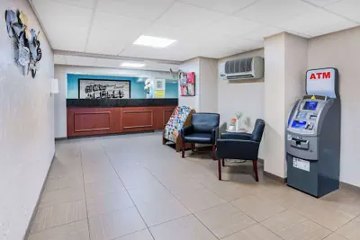 Photo 4 - Super 8 by Wyndham Mount Laurel