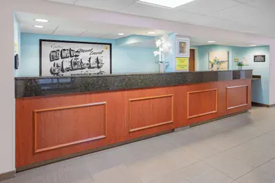 Photo 5 - Super 8 by Wyndham Mount Laurel