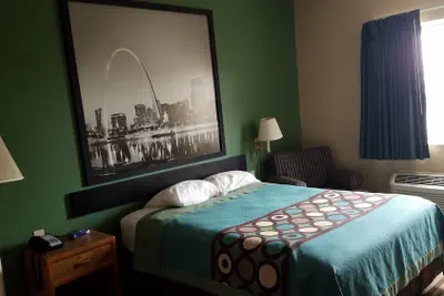 Photo 5 - Super 8 by Wyndham Pontoon Beach IL/St. Louis MO Area