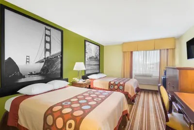Photo 4 - Super 8 by Wyndham Chico