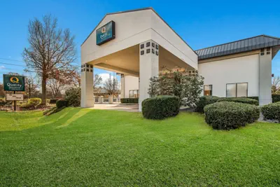 Photo 2 - Quality Inn & Suites Aiken South