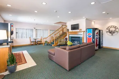 Photo 3 - Rodeway Inn Urbana Champaign University Area