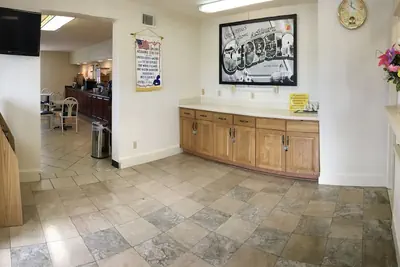 Photo 4 - Super 8 by Wyndham Ashburn