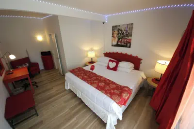 Photo 4 - Casino Motel