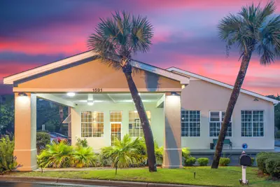 Photo 2 - SureStay Hotel by Best Western North Myrtle Beach