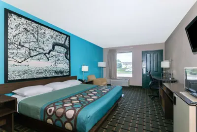Photo 5 - Super 8 by Wyndham Brunswick South/I-95
