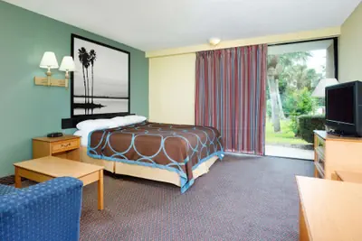 Photo 4 - Super 8 by Wyndham St. Augustine