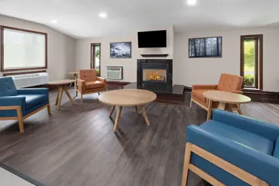 Photo 5 - Super 8 by Wyndham Bridgeport/Clarksburg Area
