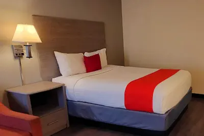 Photo 2 - Rockview Hotel Castle Rock Downtown