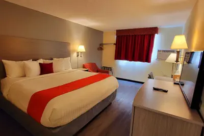 Photo 3 - Rockview Hotel Castle Rock Downtown
