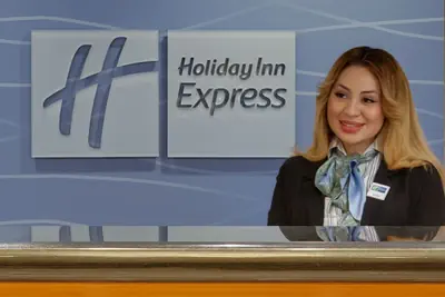 Photo 3 - Holiday Inn Express San Francisco-Airport North by IHG