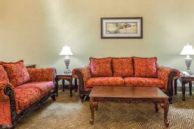 Photo 3 - Super 8 by Wyndham Liverpool/Clay/Syracuse Area