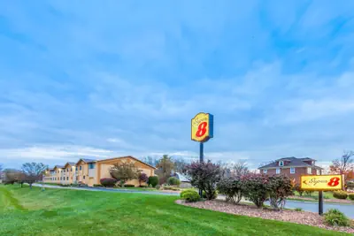 Photo 2 - Super 8 by Wyndham Liverpool/Clay/Syracuse Area