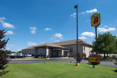 Photo 2 - Super 8 by Wyndham Kokomo
