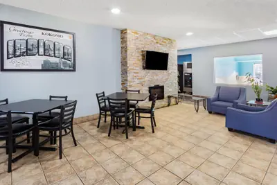 Photo 3 - Super 8 by Wyndham Kokomo